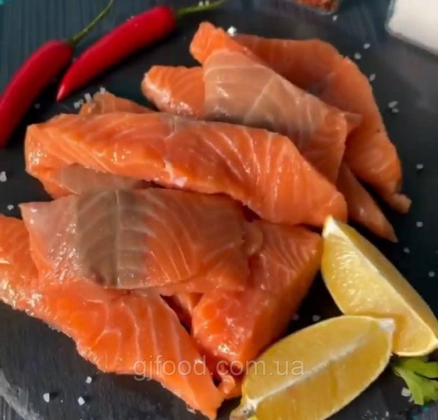 Філе лосося на шкірі у вакуумному пакованні (2-2,5 кг під замовлення) 1398204103 фото